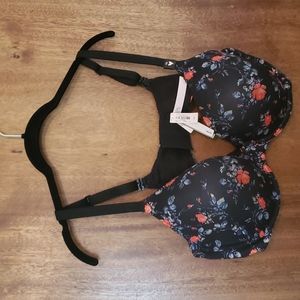 NWT Victoria's Secret body by Victoria 44c bra